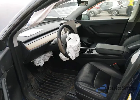 2021 Tesla Model Y Long Range Dual Motor All-Wheel Drive z USA, uszkodzony, nr VIN 5YJYGAEE1MF281564